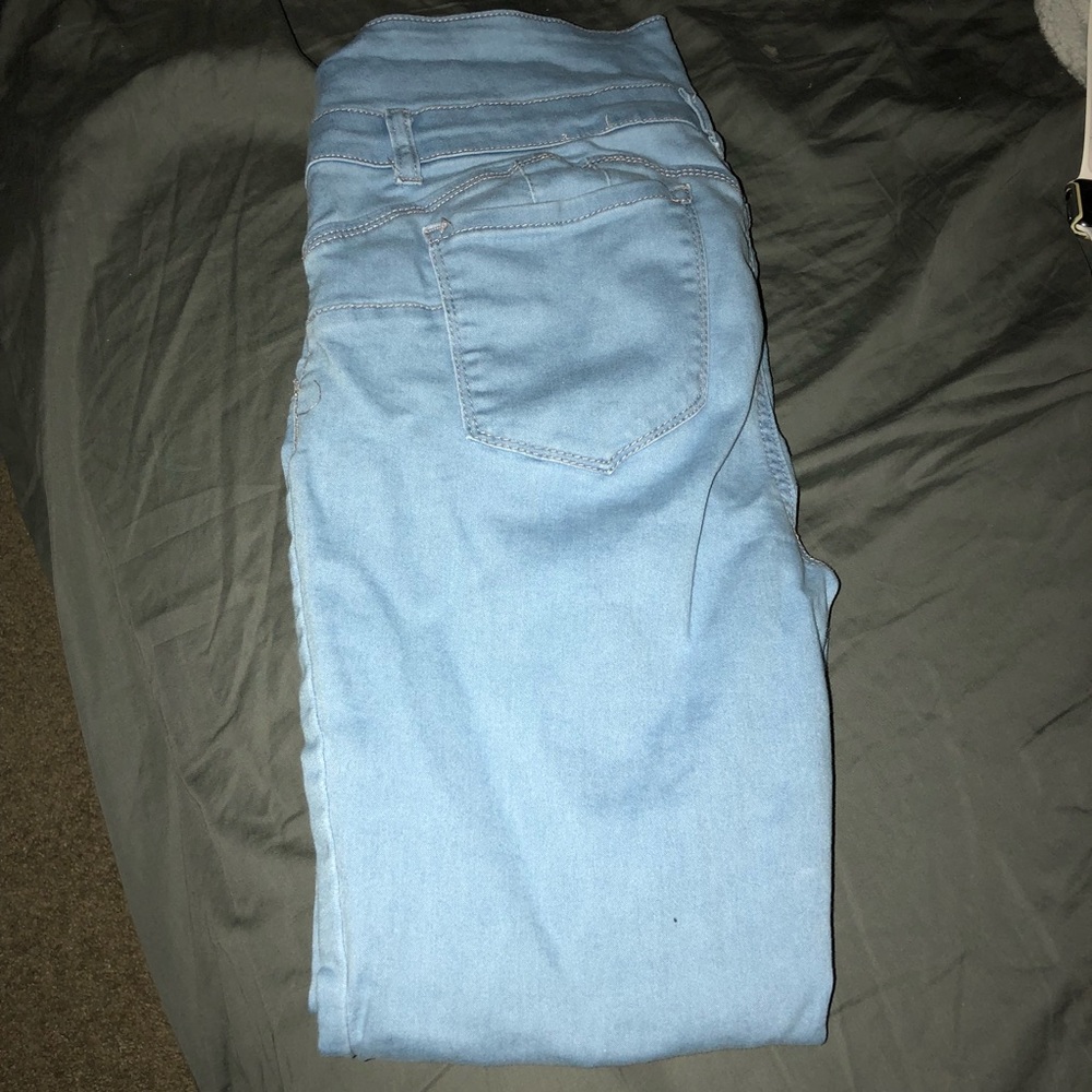 Fashion Nova high waisted jeans. I accept offers!